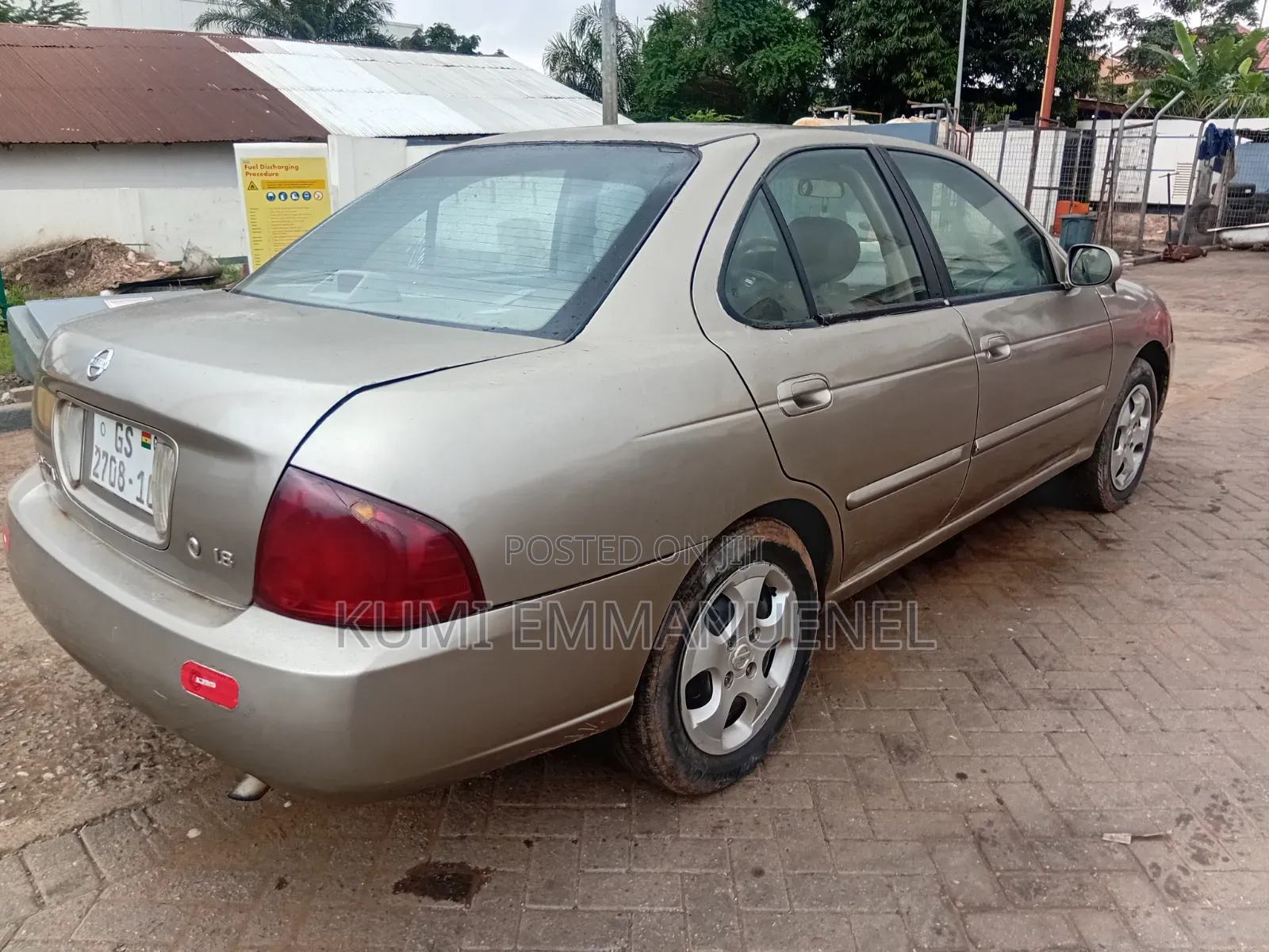 Nissan Sentra 2004 Brown