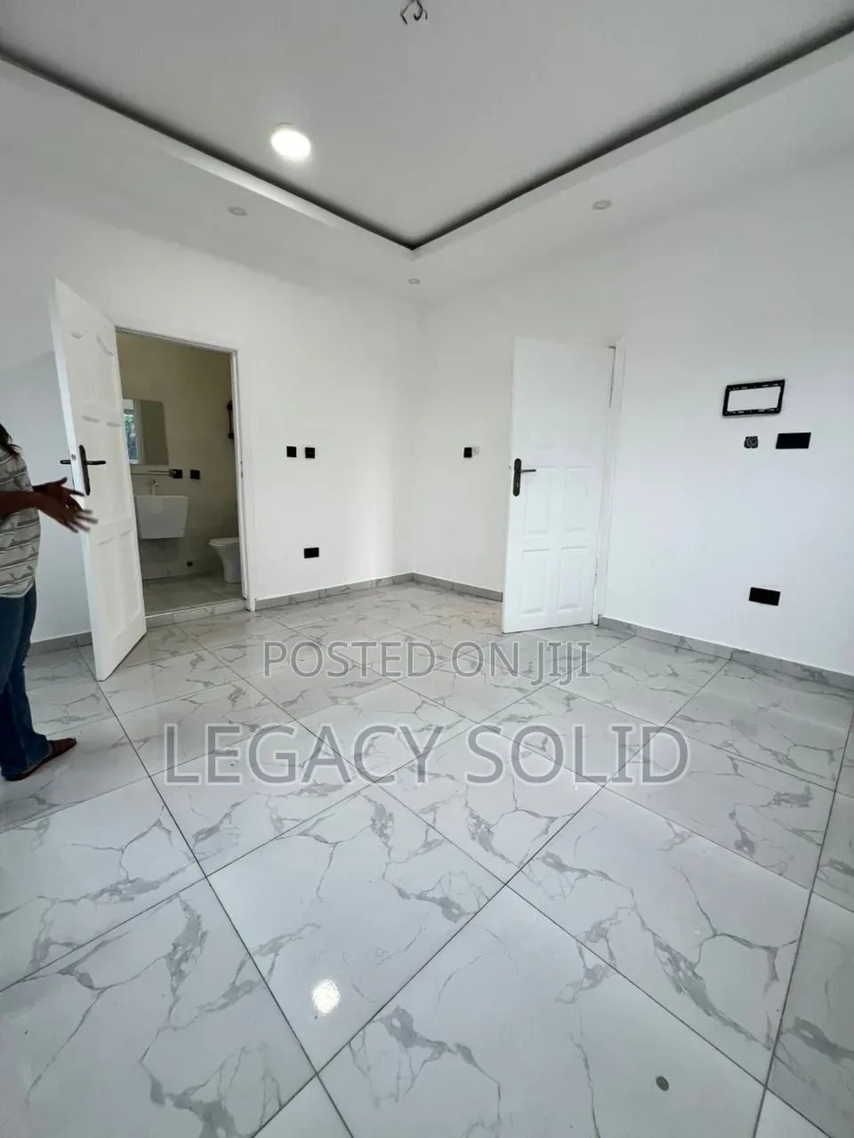 1bdrm Apartment in Legacy Solid Real, Tseaddo for rent