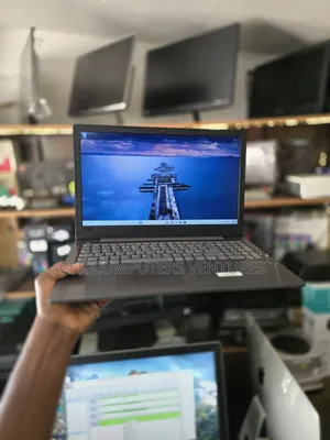 Laptop Lenovo V330 8GB Intel Core i5 SSD 256GB