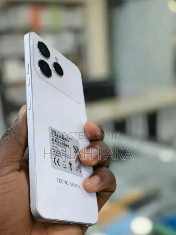 Tecno Spark 40 128 GB White