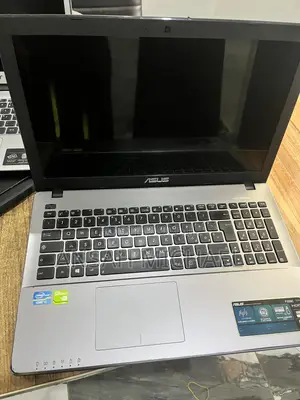 Laptop Asus A42F 8GB Intel Core i7 HDD 1T