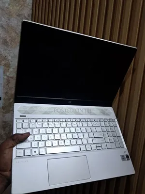Laptop HP Pavilion 15 16GB Intel Core i7 SSD 512GB