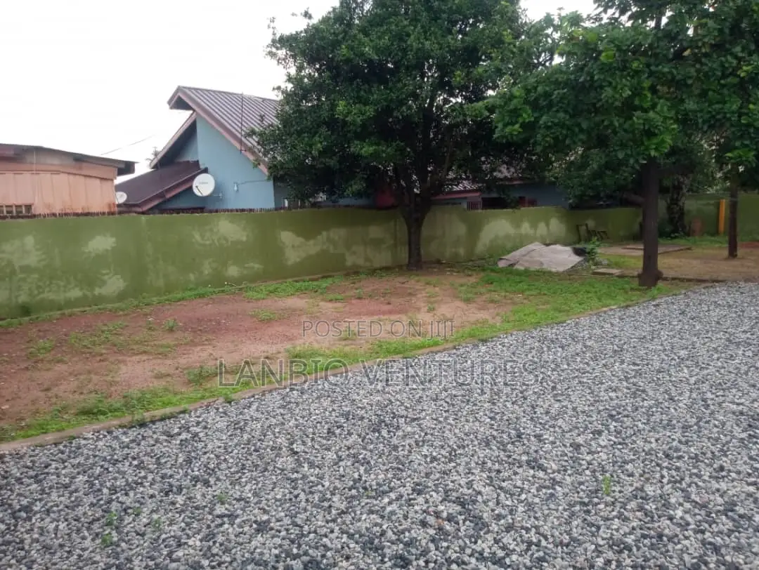 3bdrm House in Lapaz for rent
