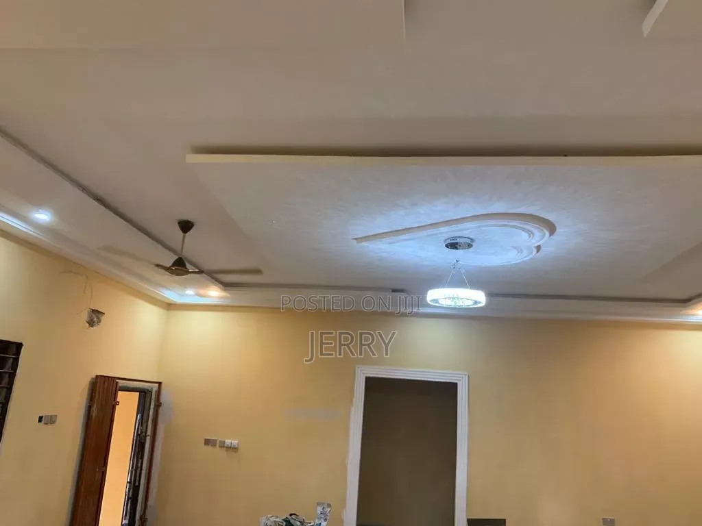 4bdrm House in Pokuase for sale
