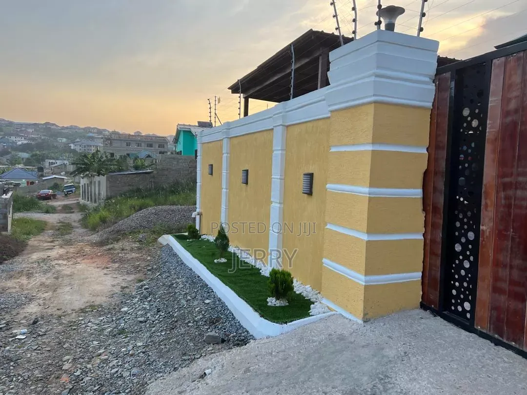 4bdrm House in Pokuase for sale