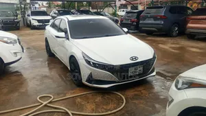 Hyundai Elantra 2021 White