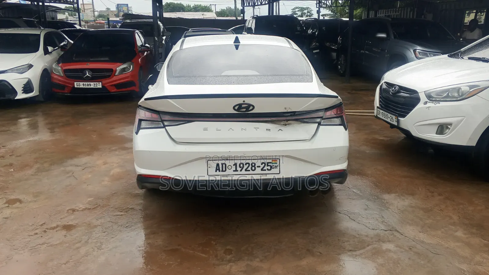 Hyundai Elantra 2021 White