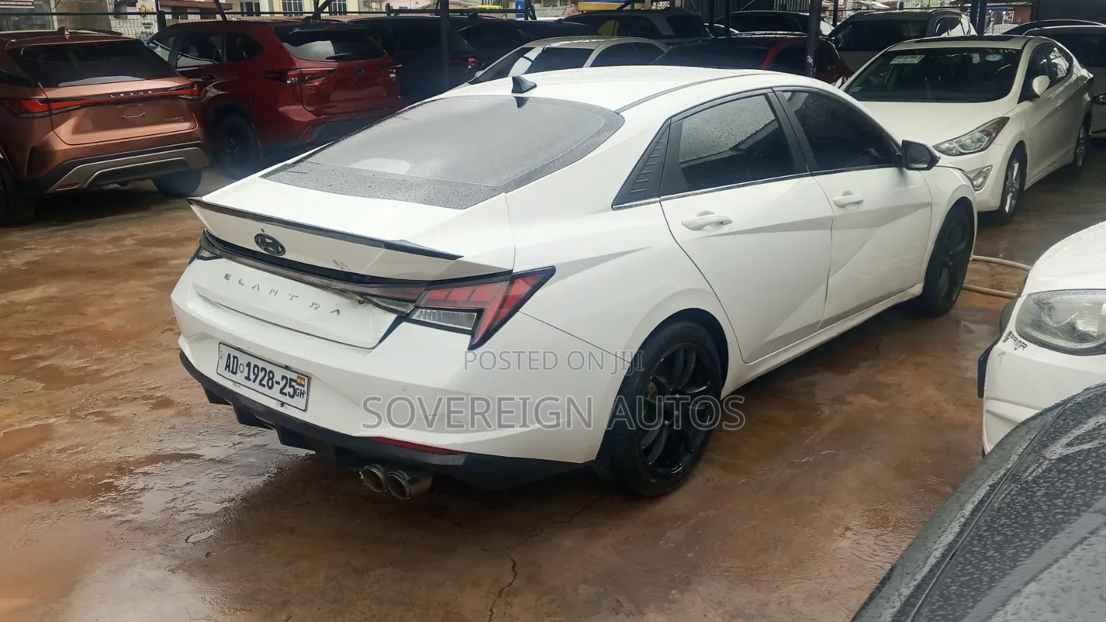 Hyundai Elantra 2021 White