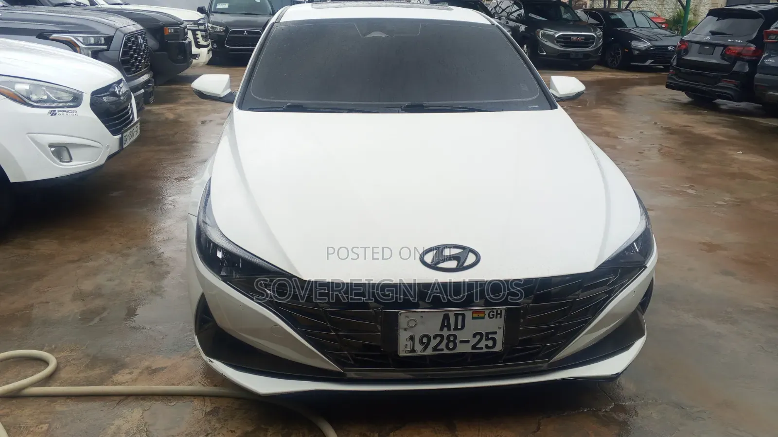 Hyundai Elantra 2021 White