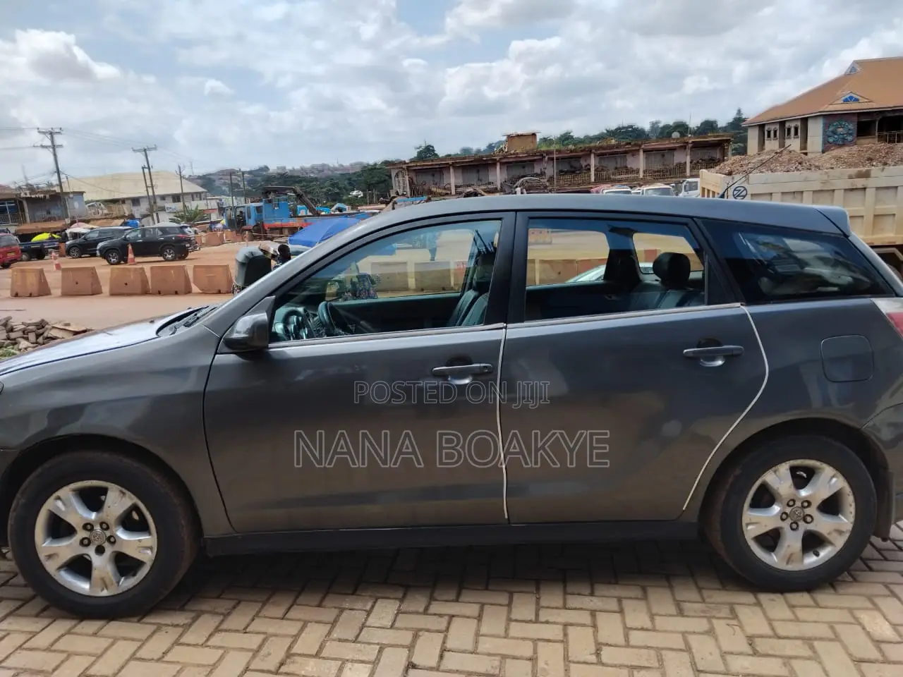 Toyota Matrix XR Hatchback FWD (1.8L 4cyl 4A) 2008 Gray