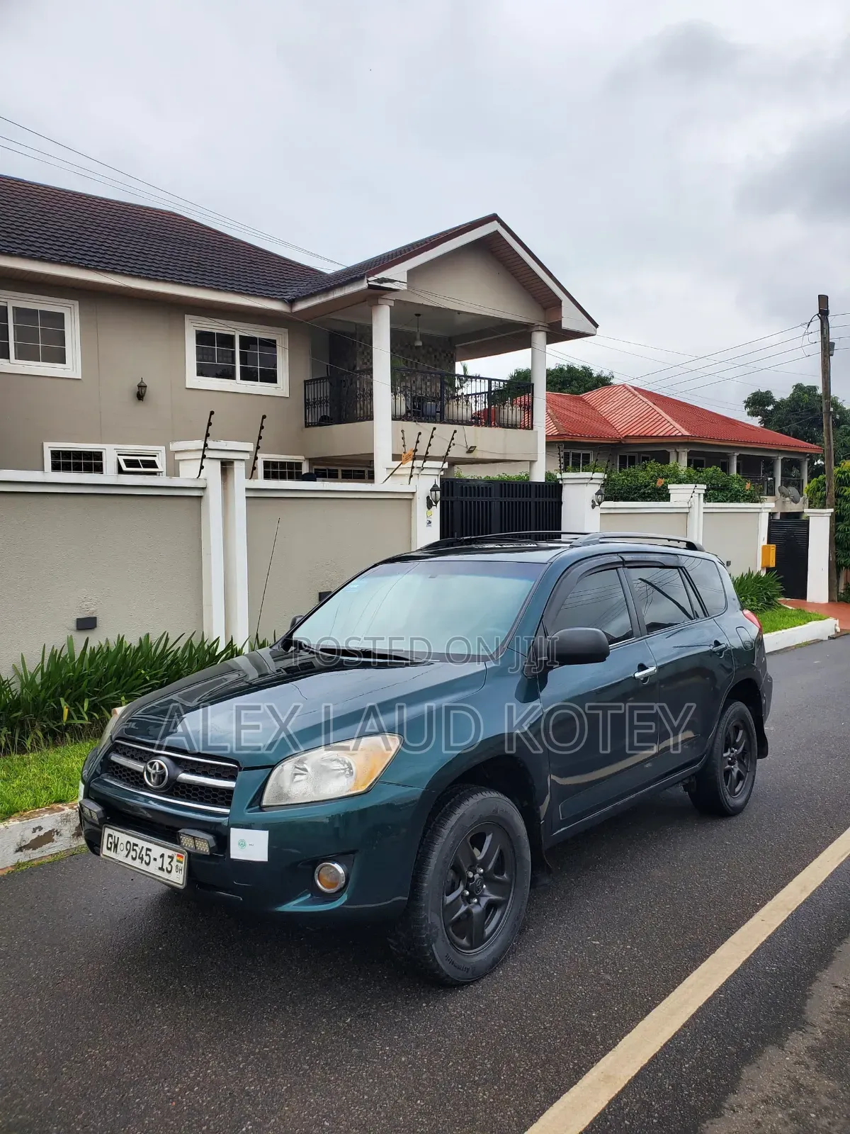Toyota RAV4 2010 Green