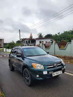 Toyota RAV4 2010 Green