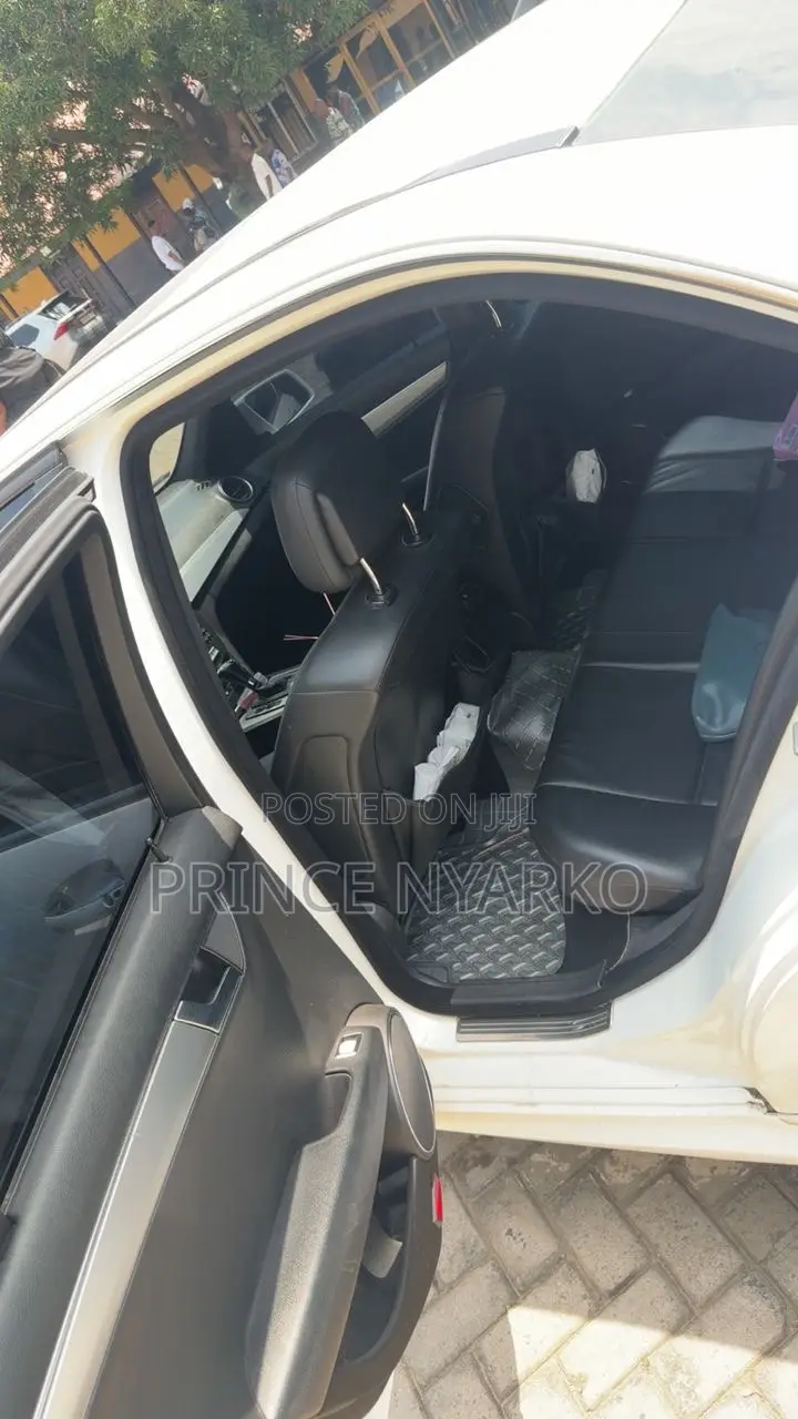 Mercedes-Benz C250 2014 White