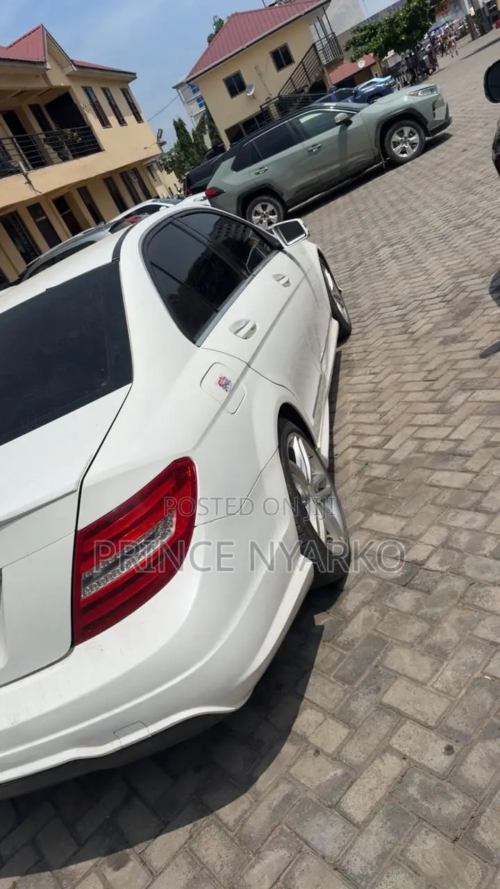 Mercedes-Benz C250 2014 White