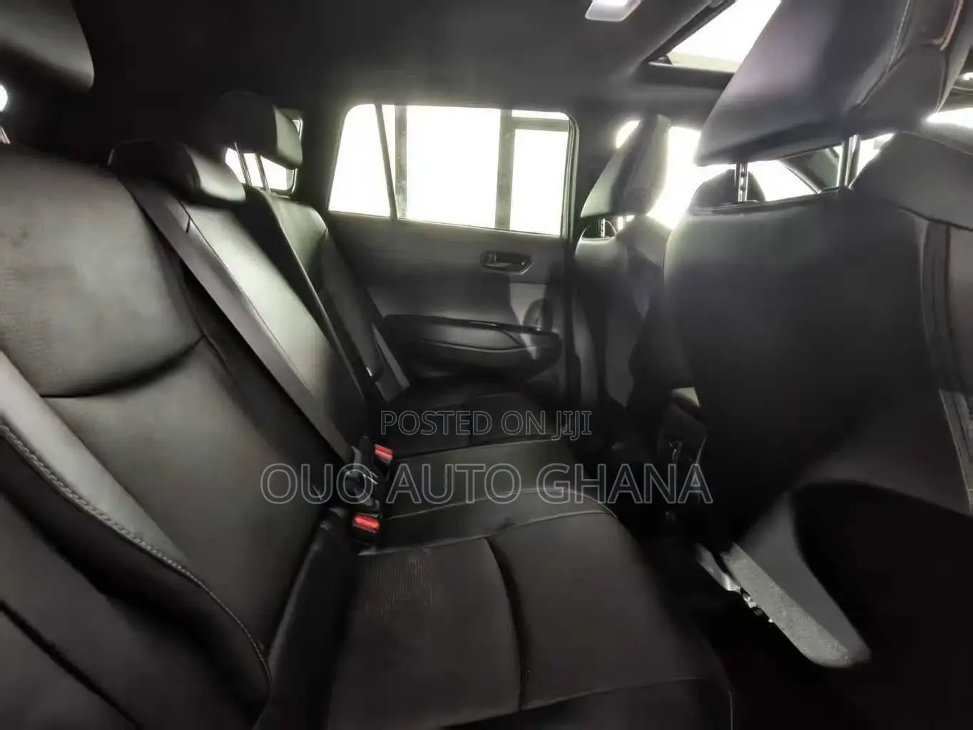 Toyota Corolla Cross XLE 2025 White