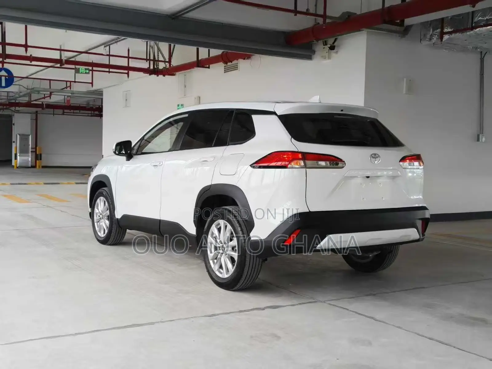 Toyota Corolla Cross XLE 2025 White