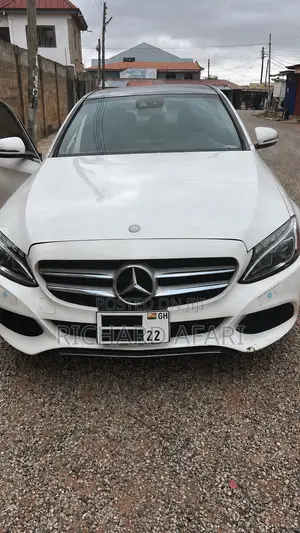 Mercedes-Benz C300 Base 4Matic Sedan AWD (2.0L 4cyl 7A) 2016 White