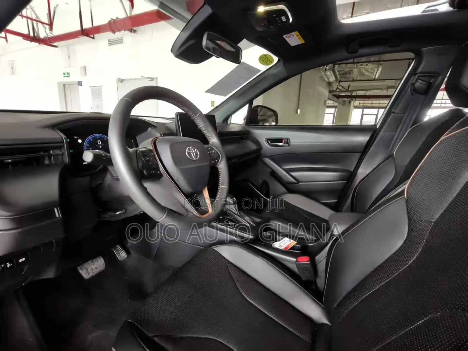 Toyota Corolla Cross XLE 2025 White