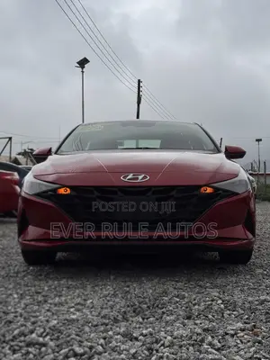 Hyundai Elantra SE 2021 Red