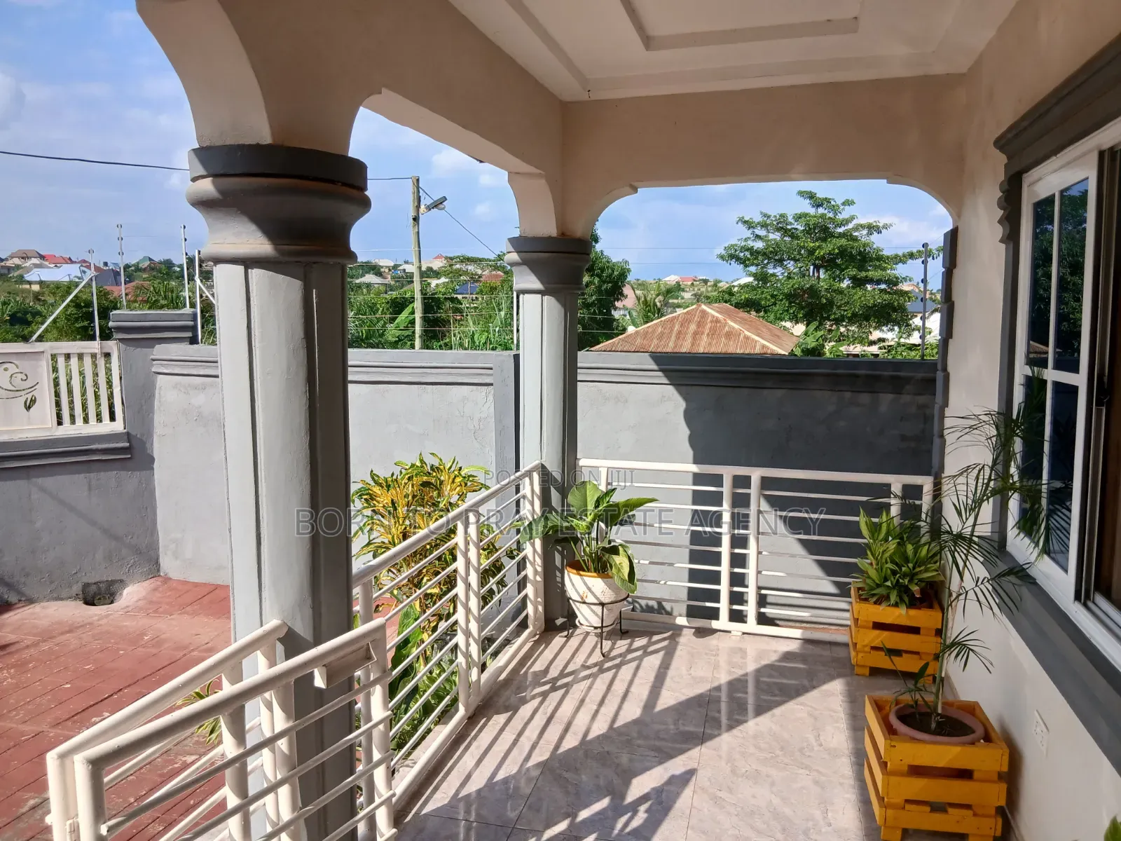 3bdrm Apartment in Born 2 Pray Esate, Ejisu-Juaben Municipal for rent