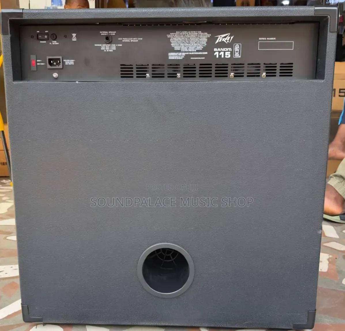 Peavey Bandit 115 Bass Guitar Combo Amplifier