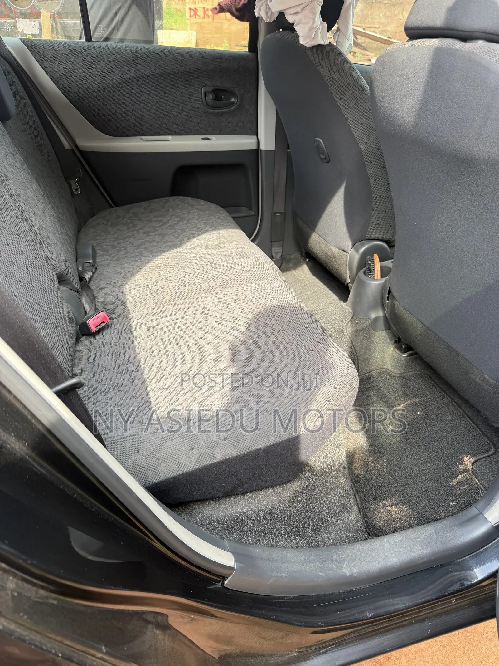 Toyota Vitz 1.5 FWD 3dr 2010 Black