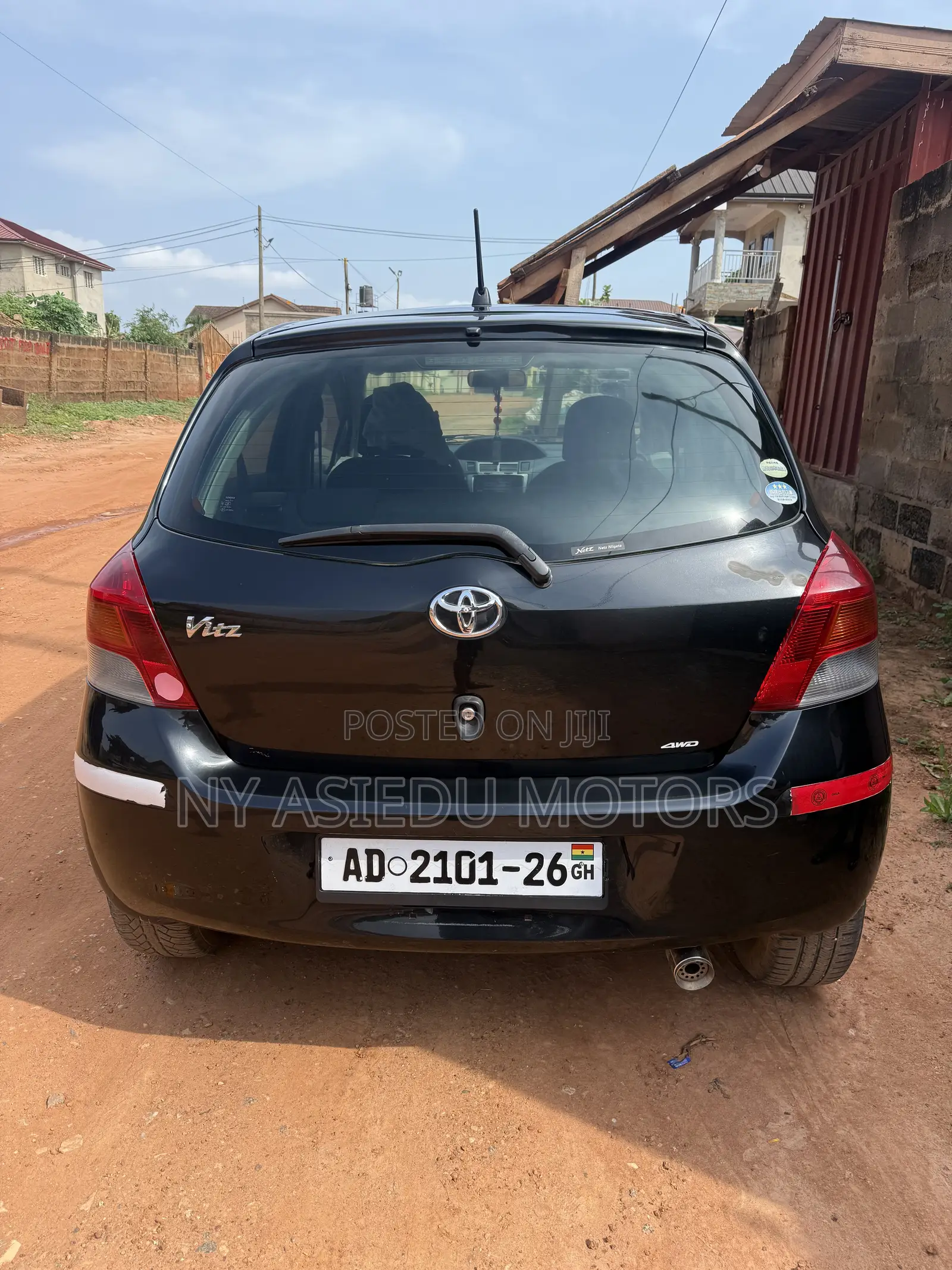 Toyota Vitz 1.5 FWD 3dr 2010 Black