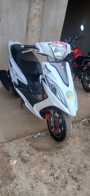 Kymco 2021 White