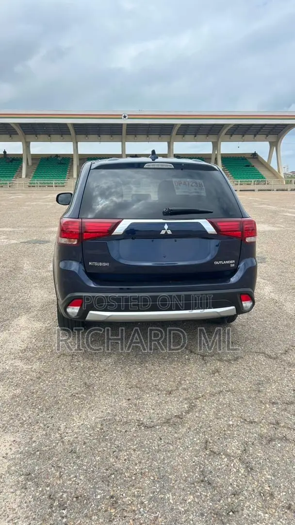 Mitsubishi Outlander SE AWC 2018 Blue