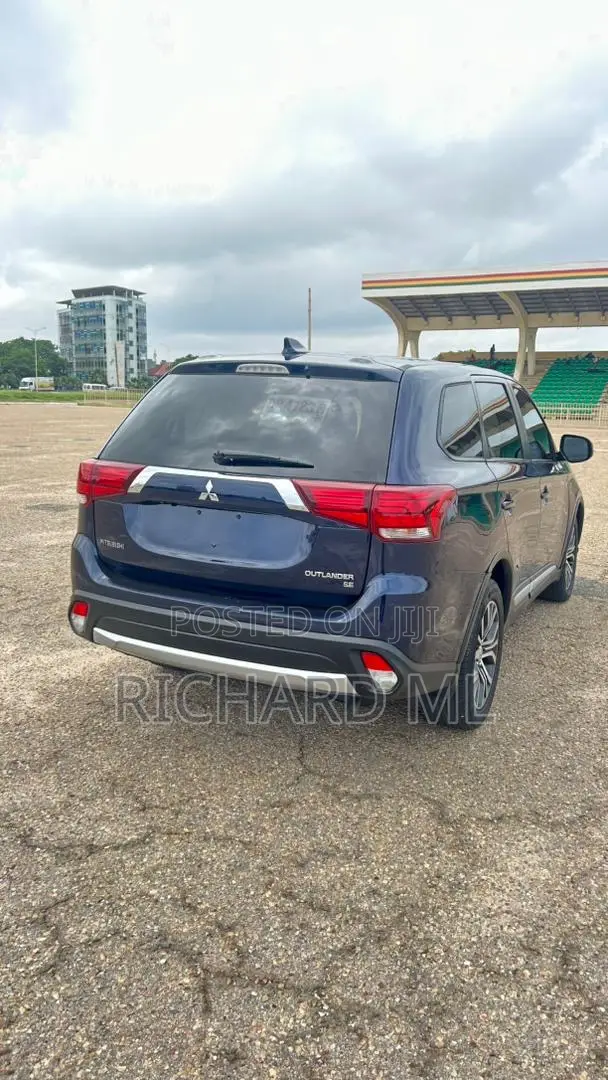 Mitsubishi Outlander SE AWC 2018 Blue
