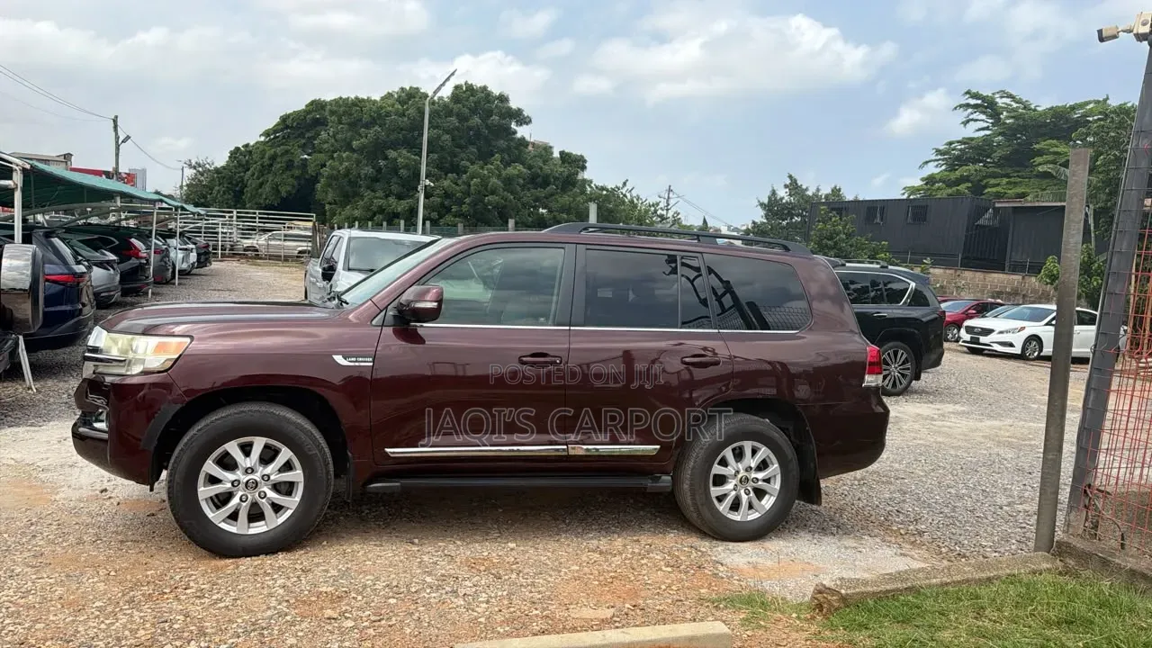 Toyota Land Cruiser 4.5 V8 VXR 2016 Brown