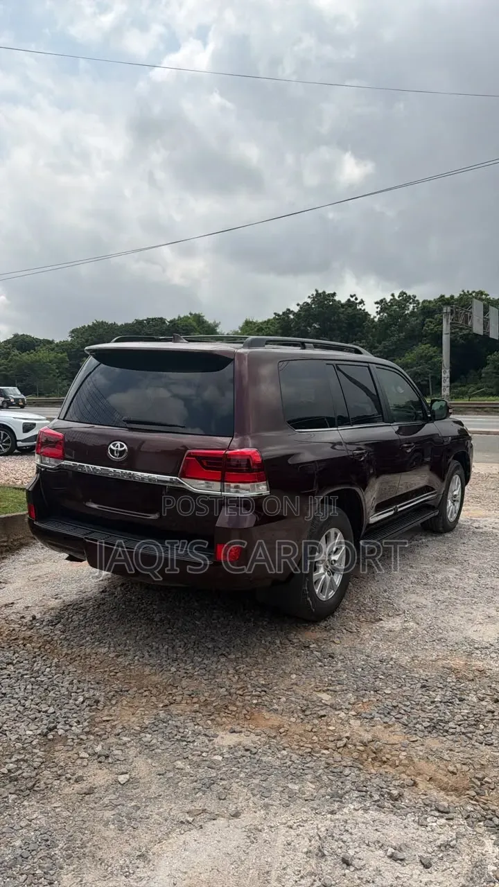 Toyota Land Cruiser 4.5 V8 VXR 2016 Brown