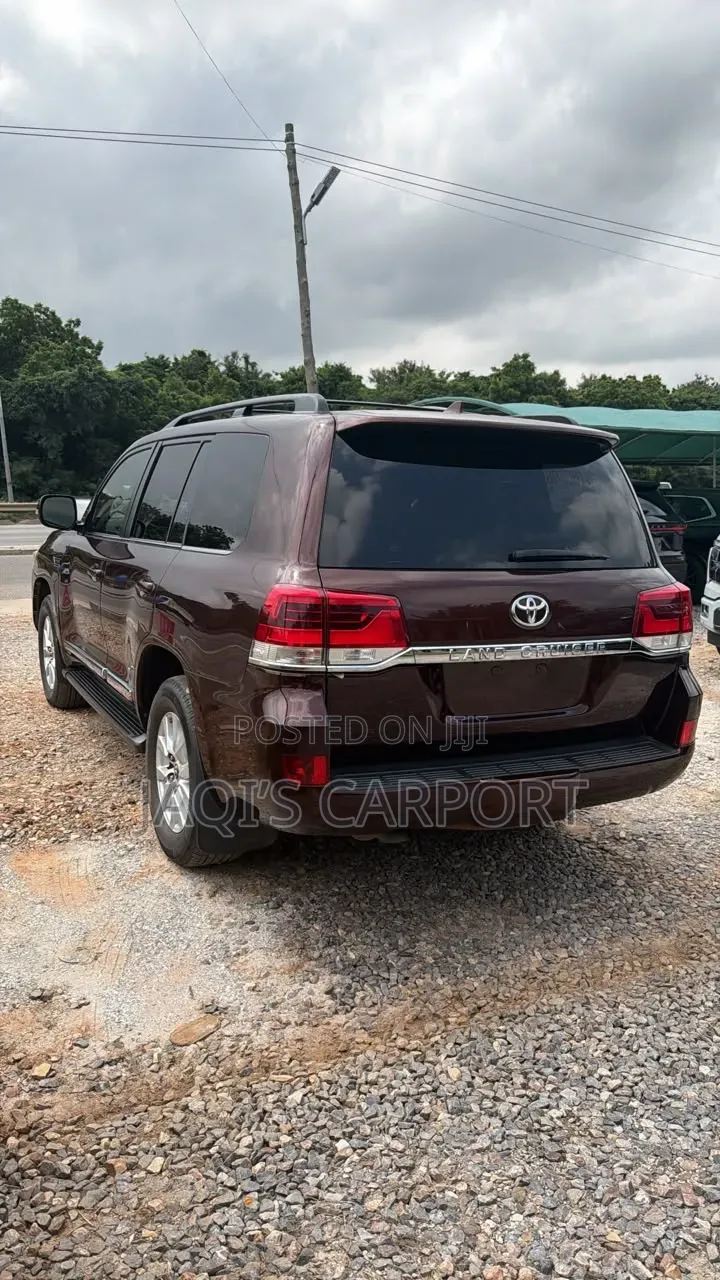 Toyota Land Cruiser 4.5 V8 VXR 2016 Brown
