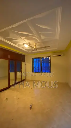 3bdrm Apartment in Ofankor for rent
