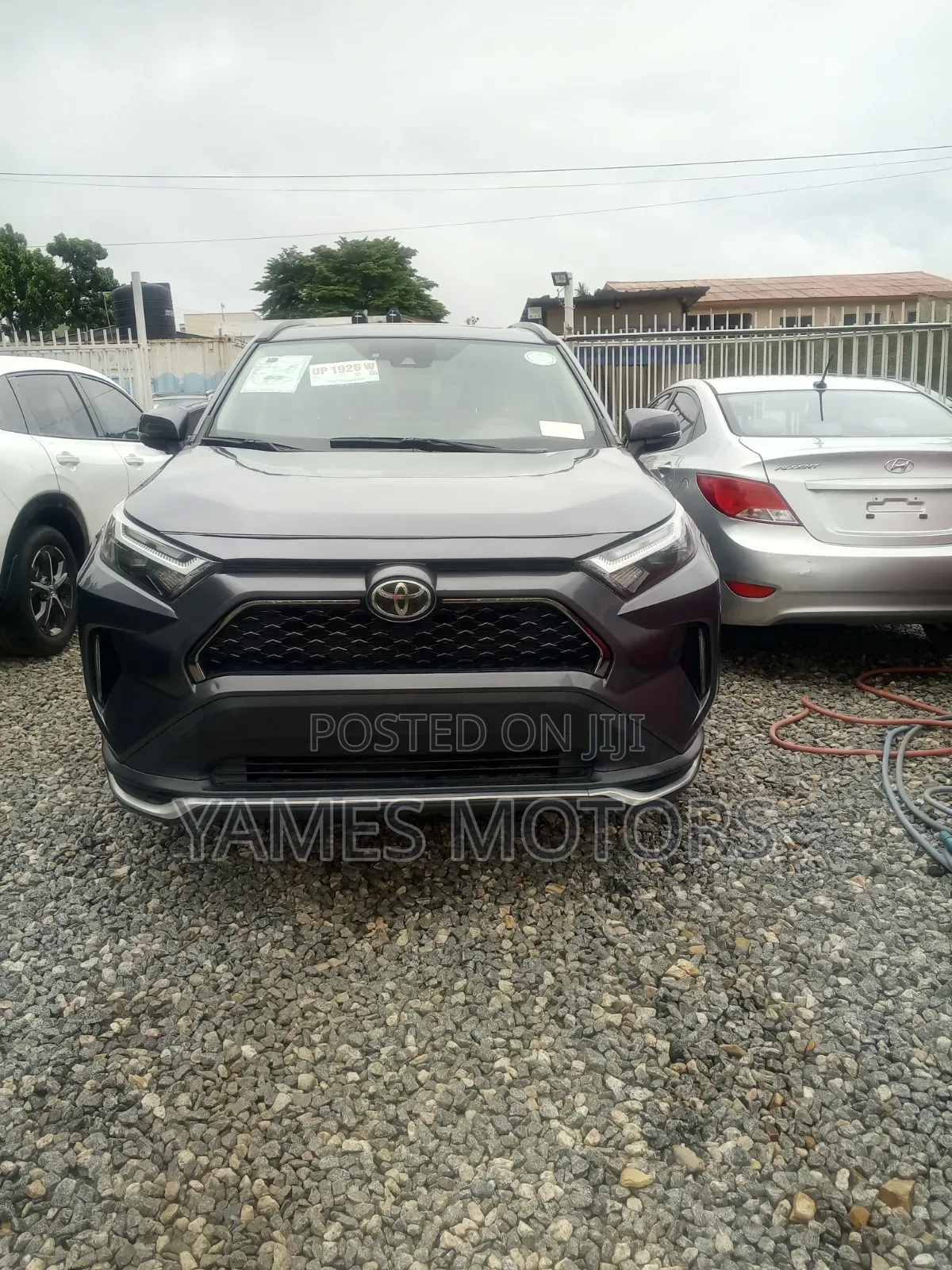Toyota RAV4 XLE 2022 Gray