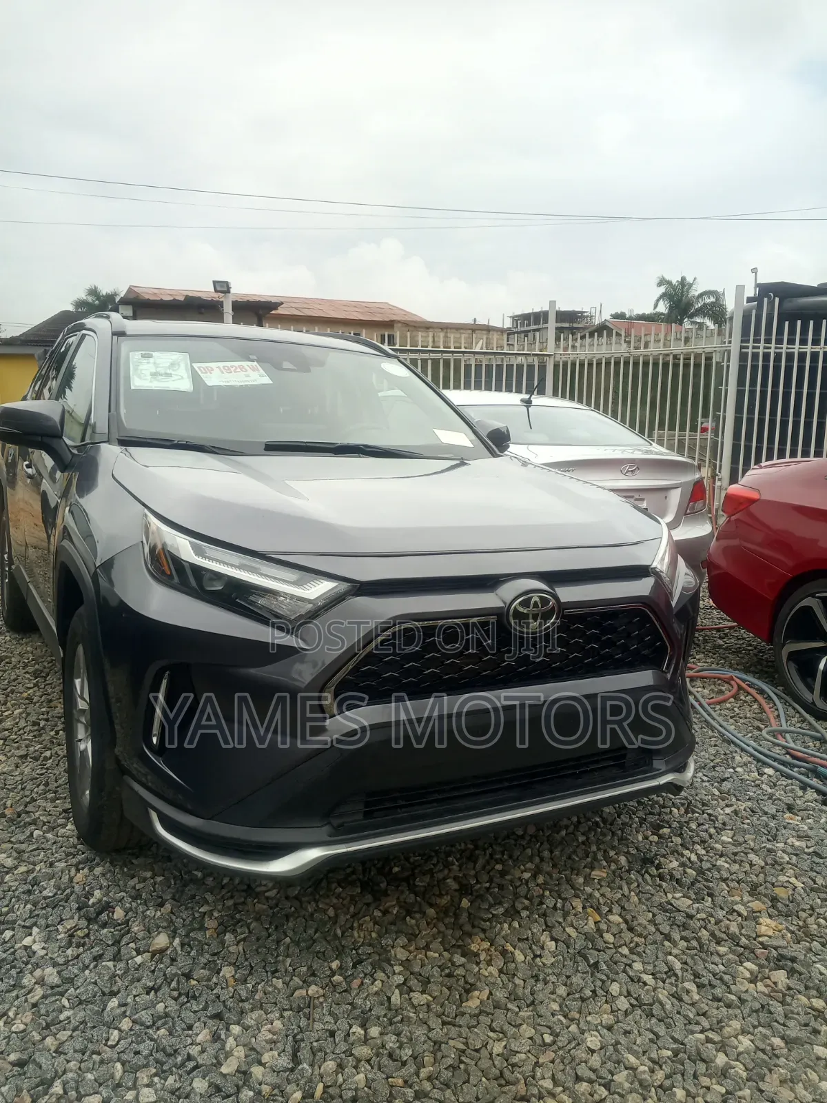 Toyota RAV4 XLE 2022 Gray