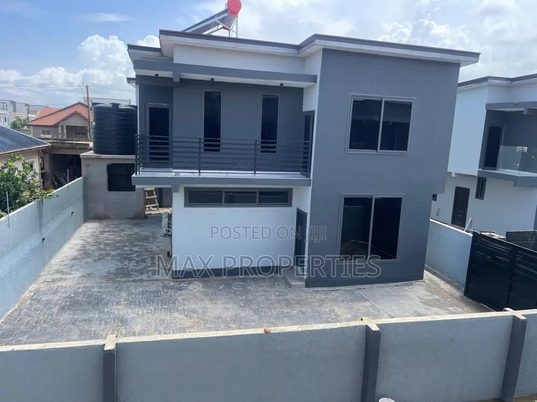 4bdrm House in Haatso for sale