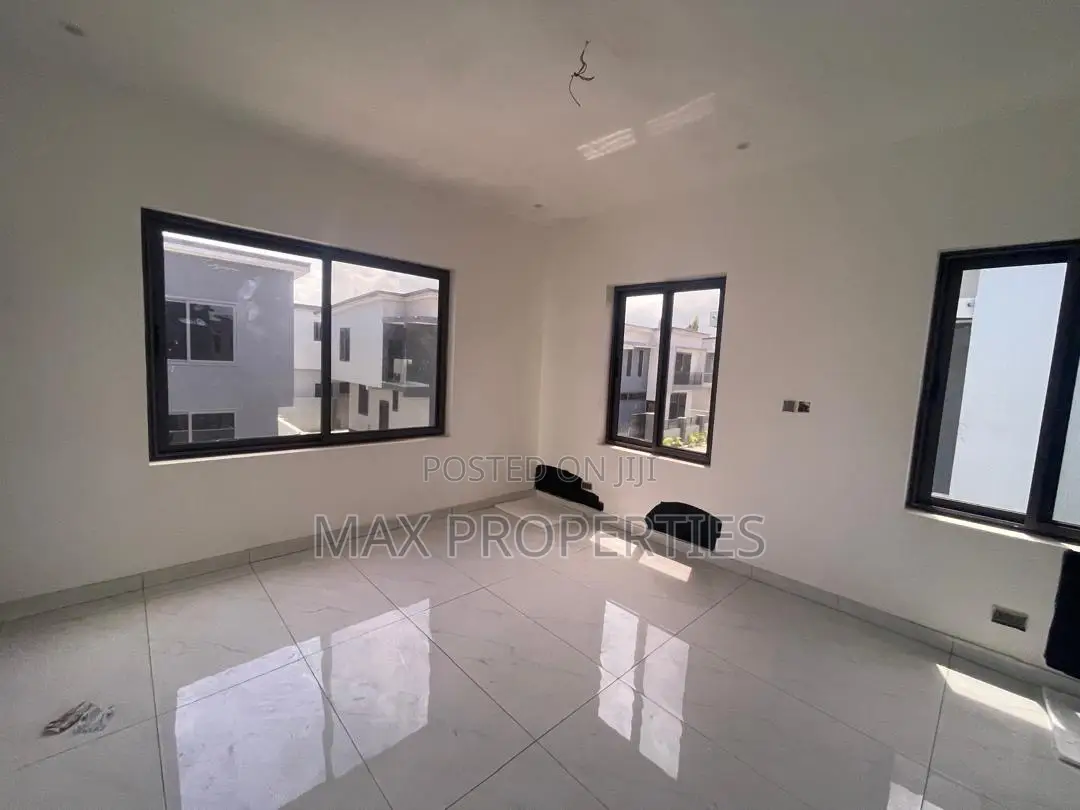 4bdrm House in Haatso for sale