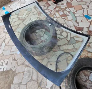 2005 Land Rover Discovery (Lr3) Windscreen Available