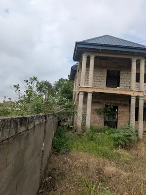 4bdrm House in Amasaman for sale