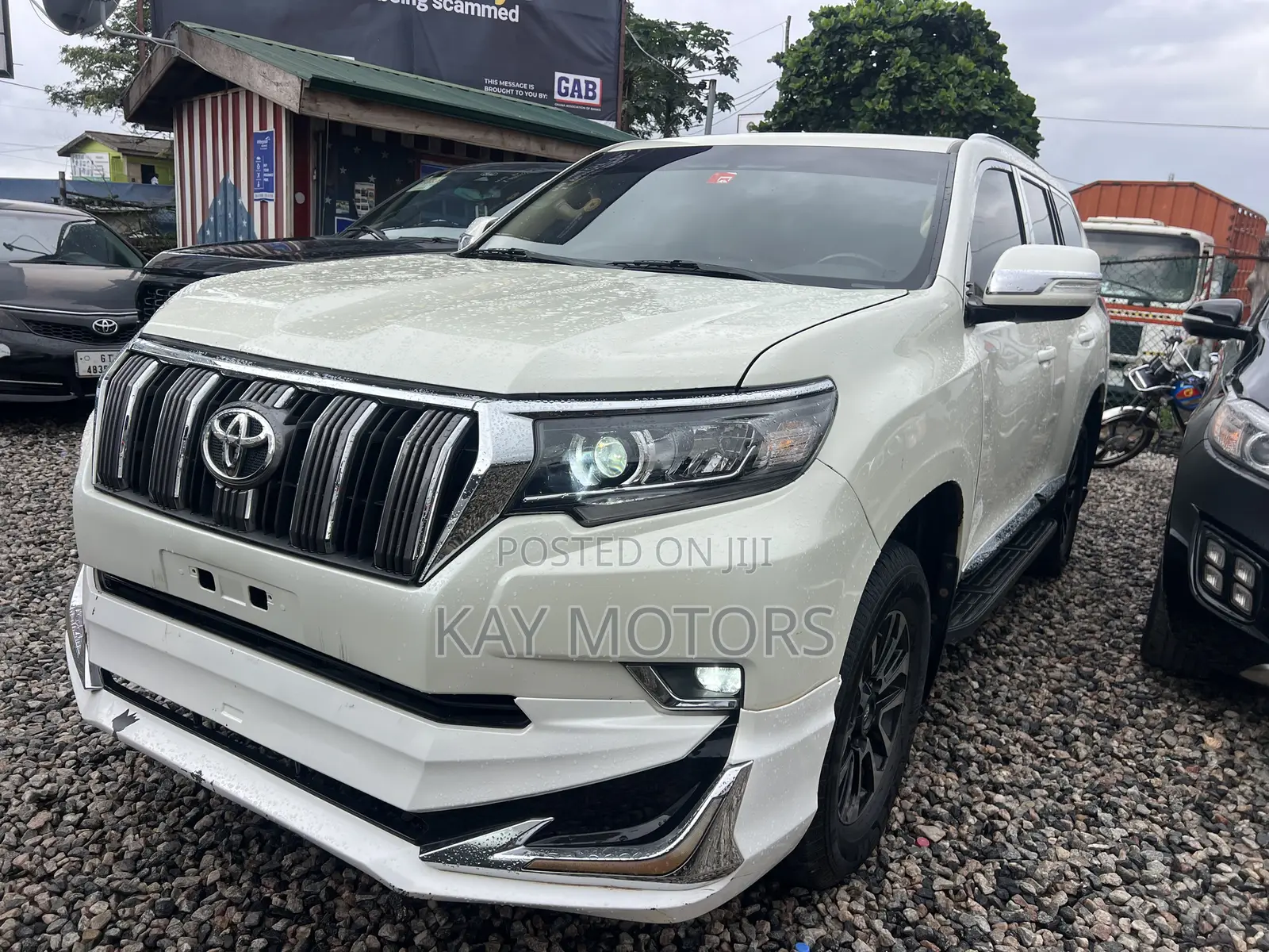 Toyota Land Cruiser Prado 2.7 2018 White