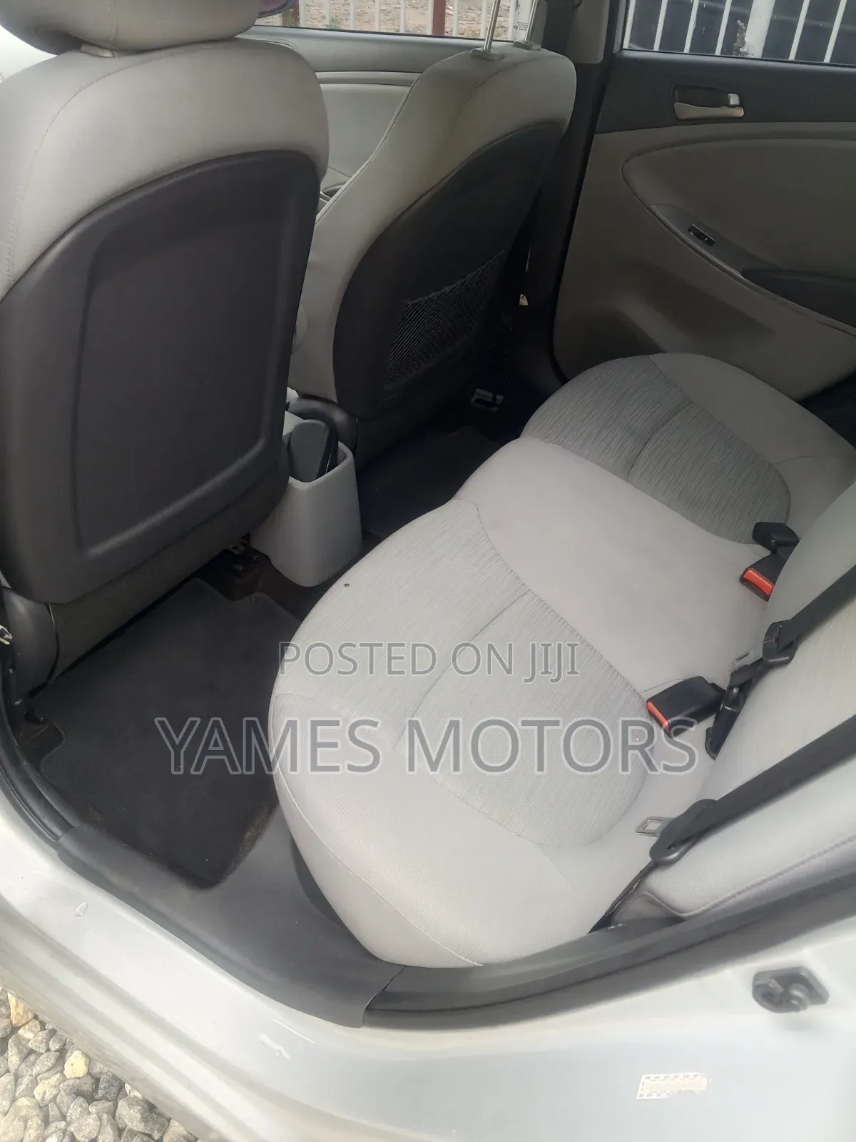 Hyundai Accent GLS 4dr Sedan (1.6L 4cyl 6M) 2015 Silver