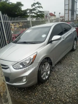 Hyundai Accent GLS 4dr Sedan (1.6L 4cyl 6M) 2015 Silver