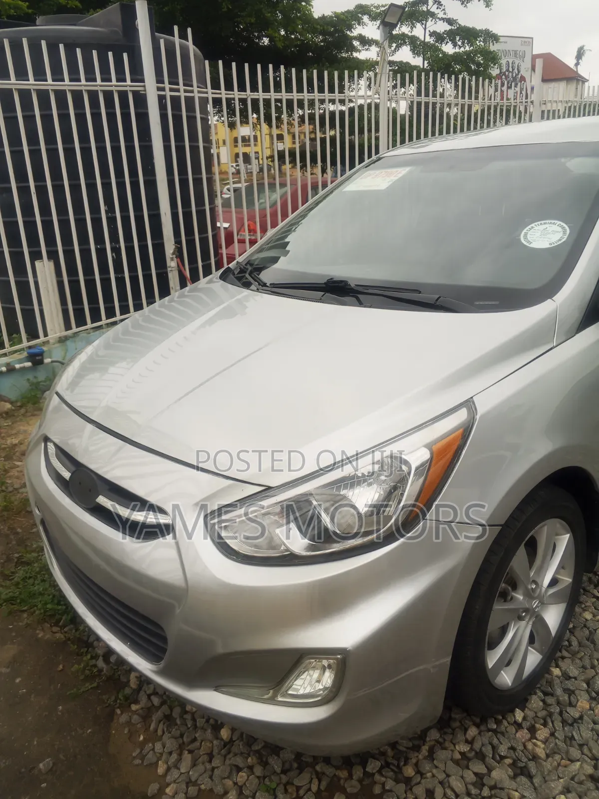 Hyundai Accent GLS 4dr Sedan (1.6L 4cyl 6M) 2015 Silver