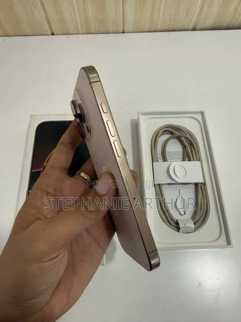 Apple iPhone 16 Pro 256 GB Gold