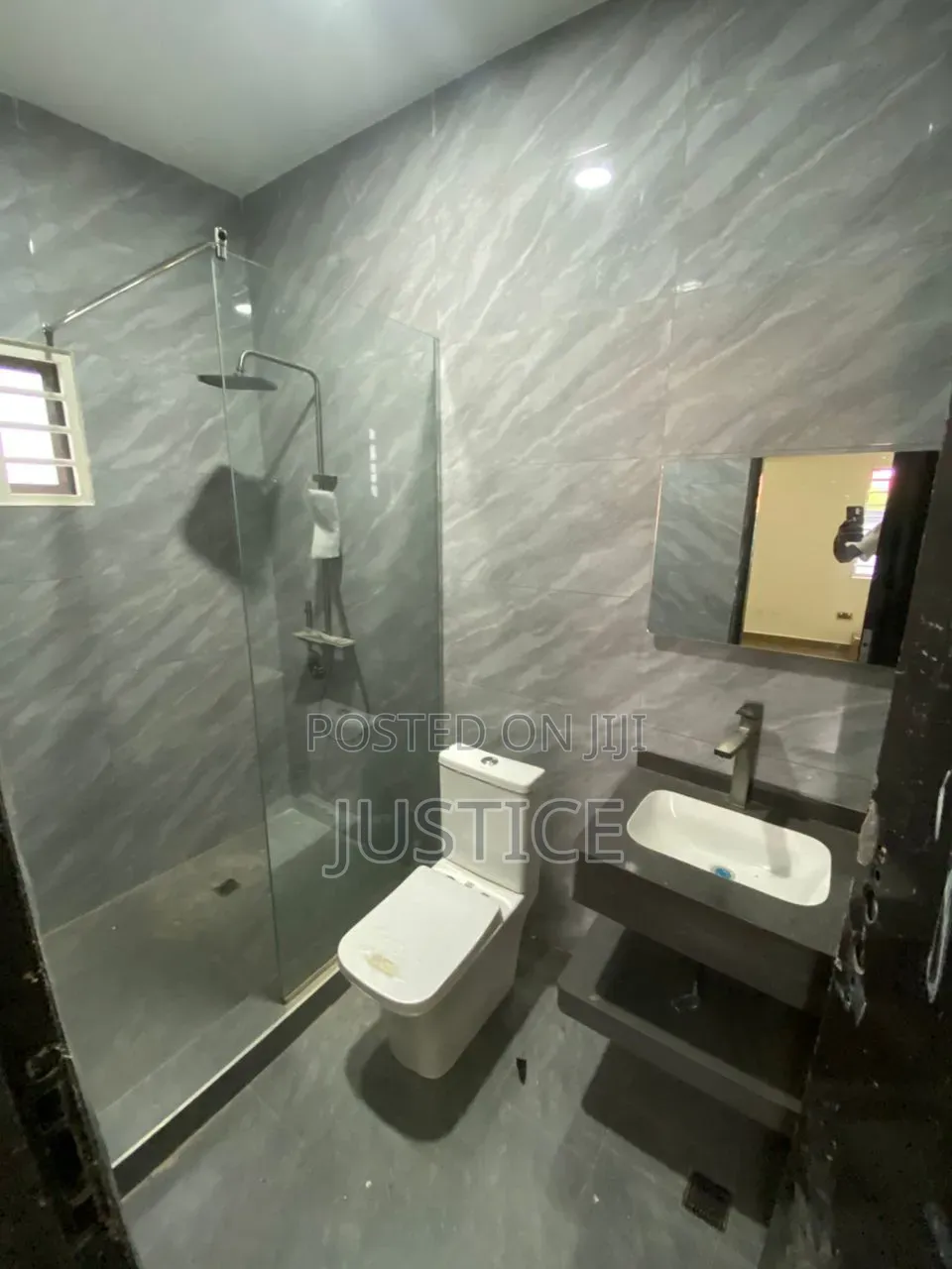 1bdrm Apartment in Ashongman Estate, Police Station for rent