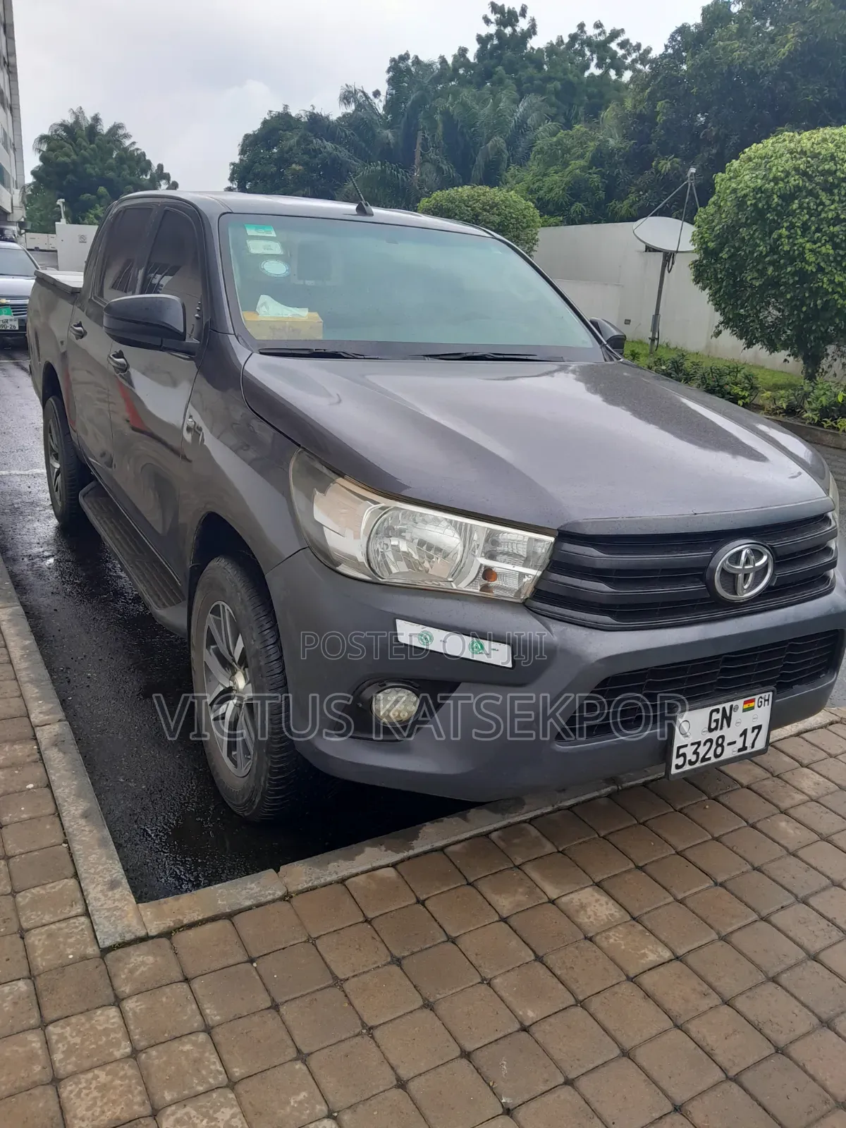 Toyota Hilux Revo Double Cab Deisel 2.4 AWD 2017 Gray