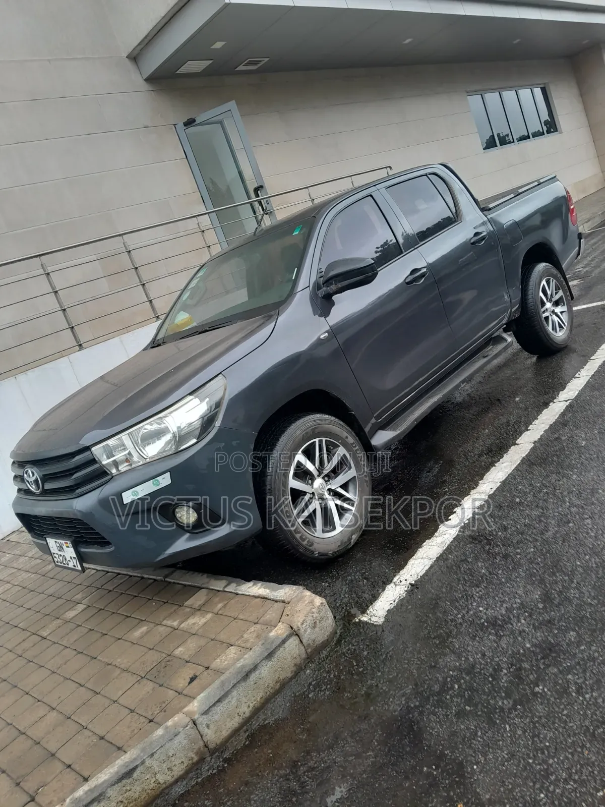 Toyota Hilux Revo Double Cab Deisel 2.4 AWD 2017 Gray