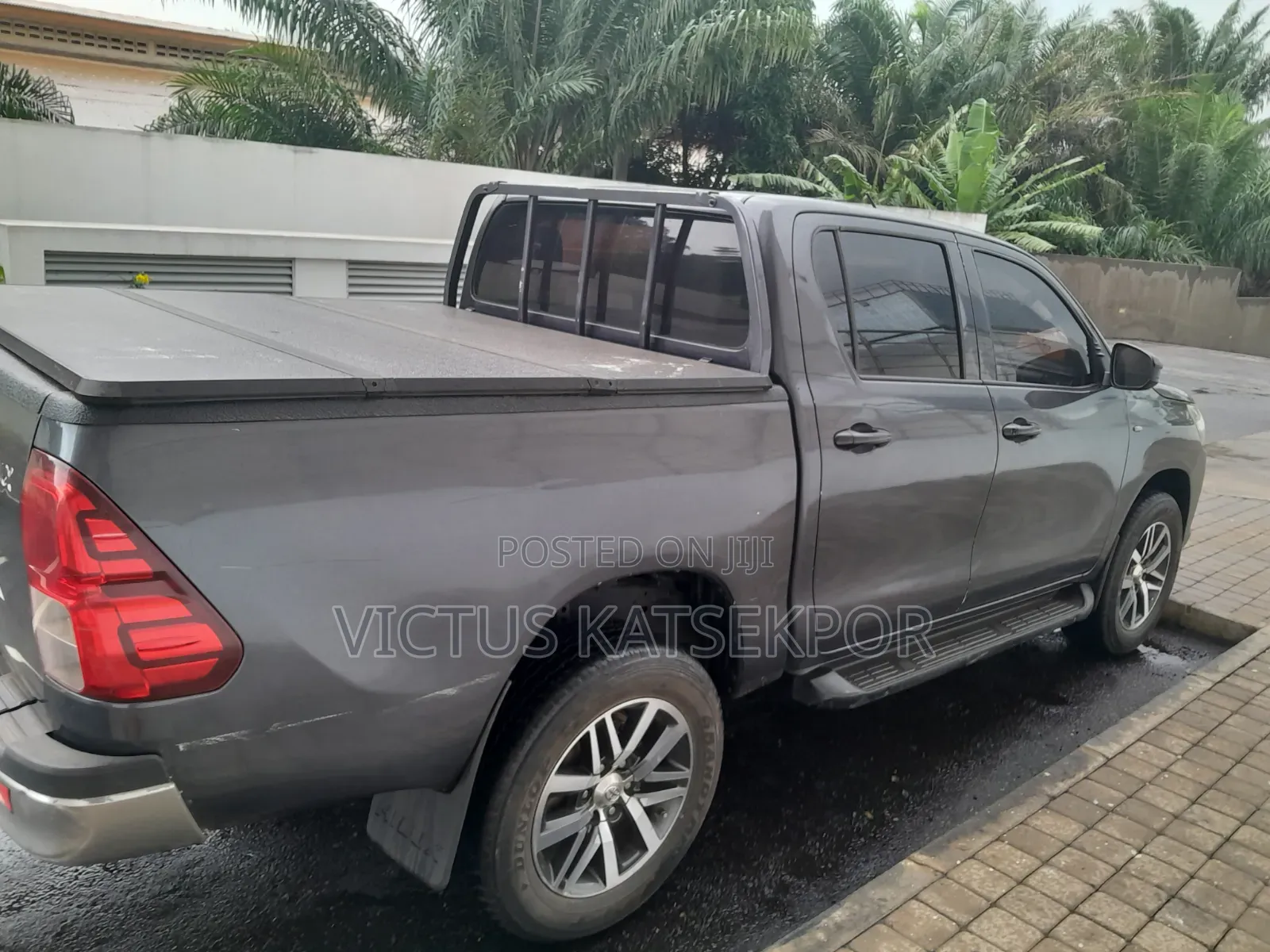 Toyota Hilux Revo Double Cab Deisel 2.4 AWD 2017 Gray