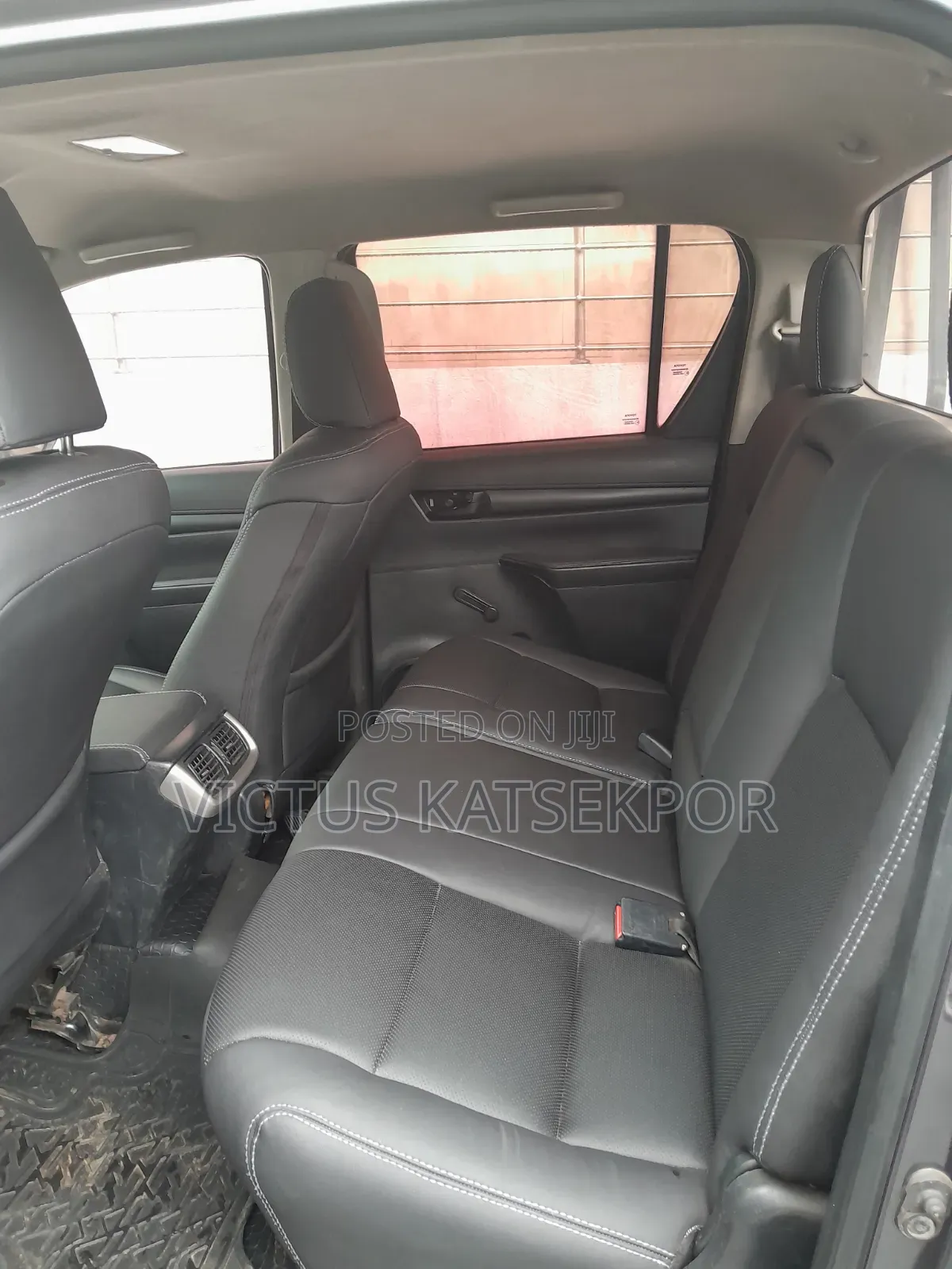 Toyota Hilux Revo Double Cab Deisel 2.4 AWD 2017 Gray